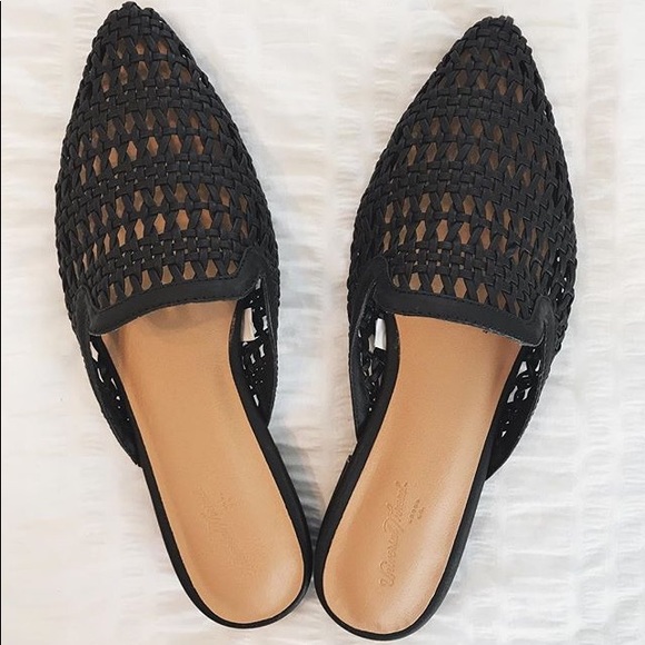 Shoes - Women's Whisper Woven  Slip On Mules